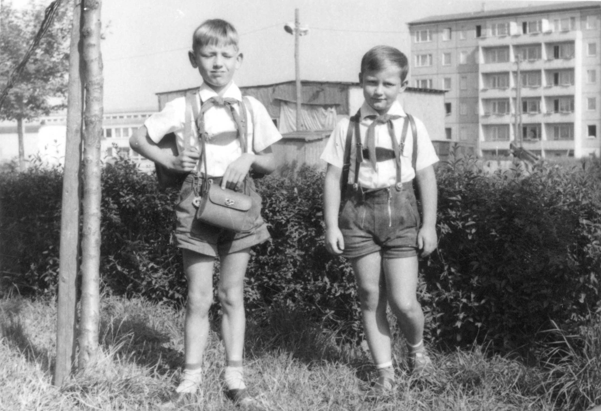 Schulanfang Peter Dünnebeil und Uwe Menzer